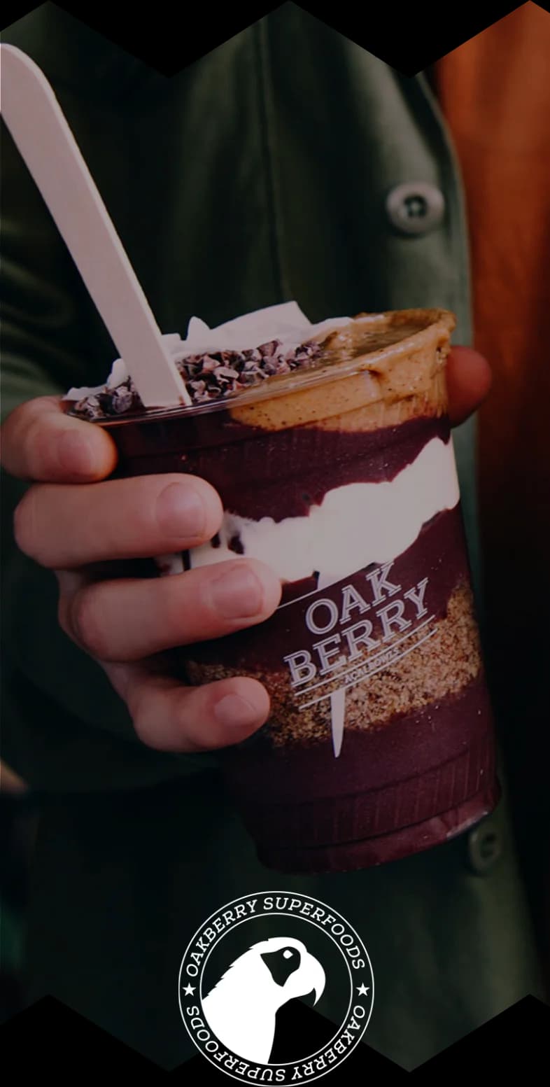 An OAKBERRY Bowl with Superfood logo